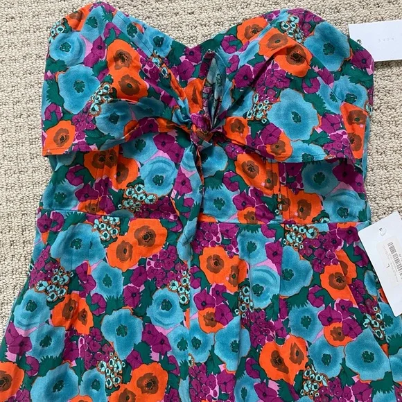 ☀️Strapless floral wrap romper. NWT. Lush. - Picture 2 of 4